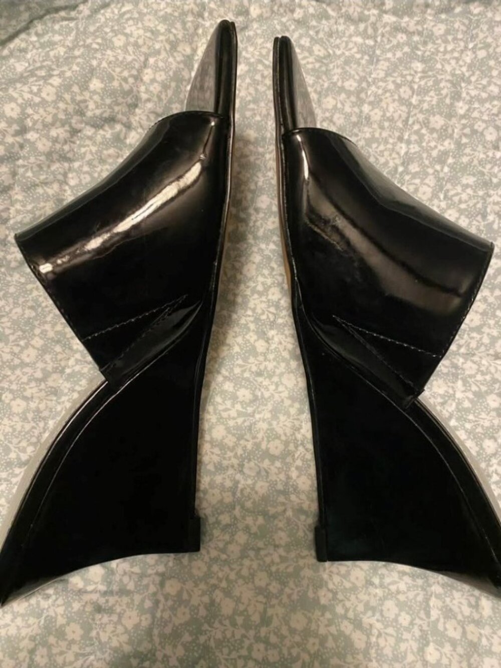 Marc Jacob black patten leather mules size 9